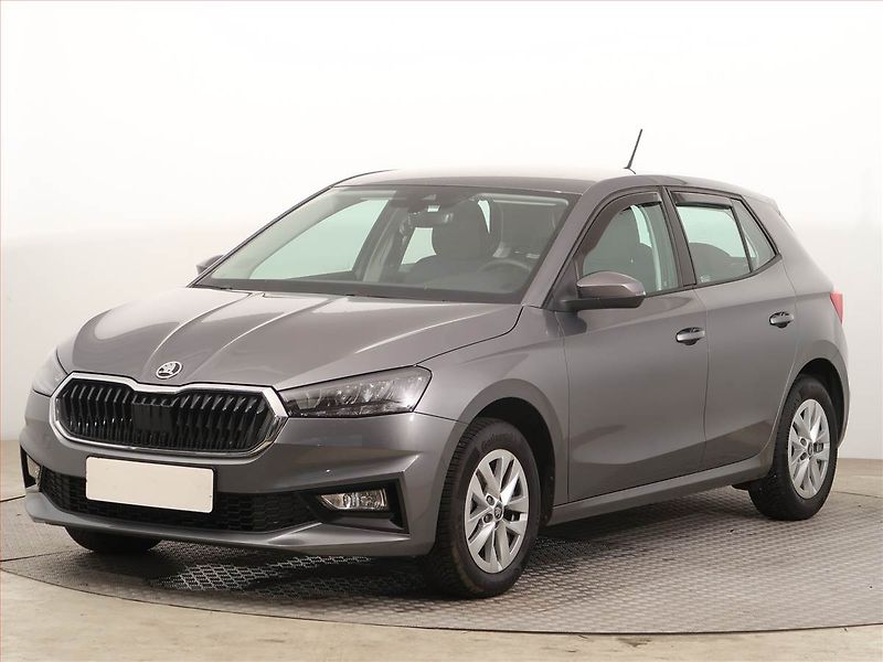 Škoda Octavia (2024) RS 2.0 TSI - fotka 2 z 19
