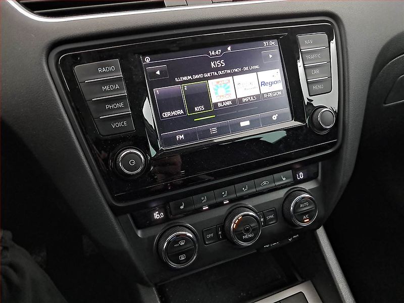 Škoda Octavia (2016) 1.6 TDI, Navi, Tempomat - fotka 12 z 12