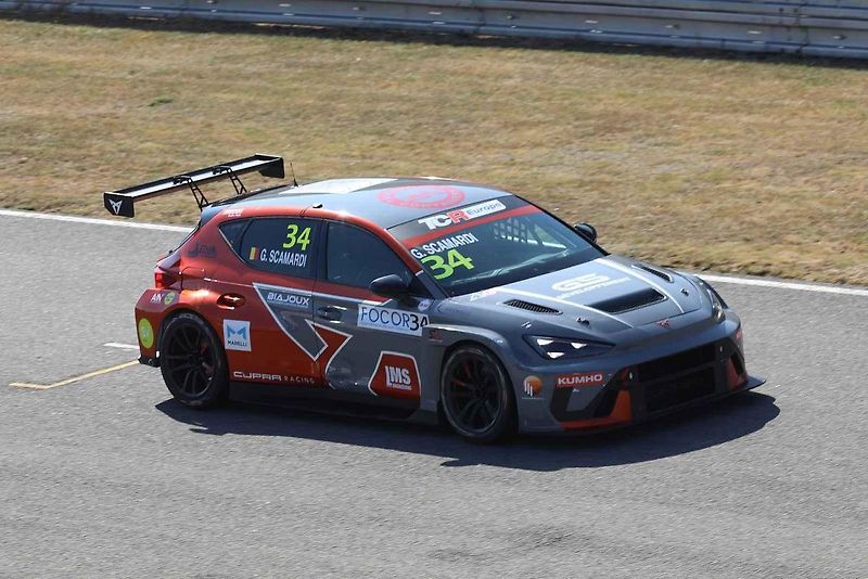 Na Automotodromu Brno se o víkendu konal jeden z vrcholů sezony - Masaryk Racing Days.