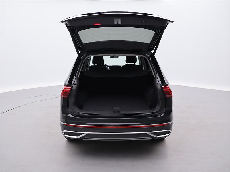Volkswagen Tiguan 1,5 TSI EVO 110kW DSG Elegance - fotka 9 z 26