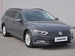 Volkswagen Passat (2015) 2.0TDi, AC, LED, park.asist - fotografie inzerátu