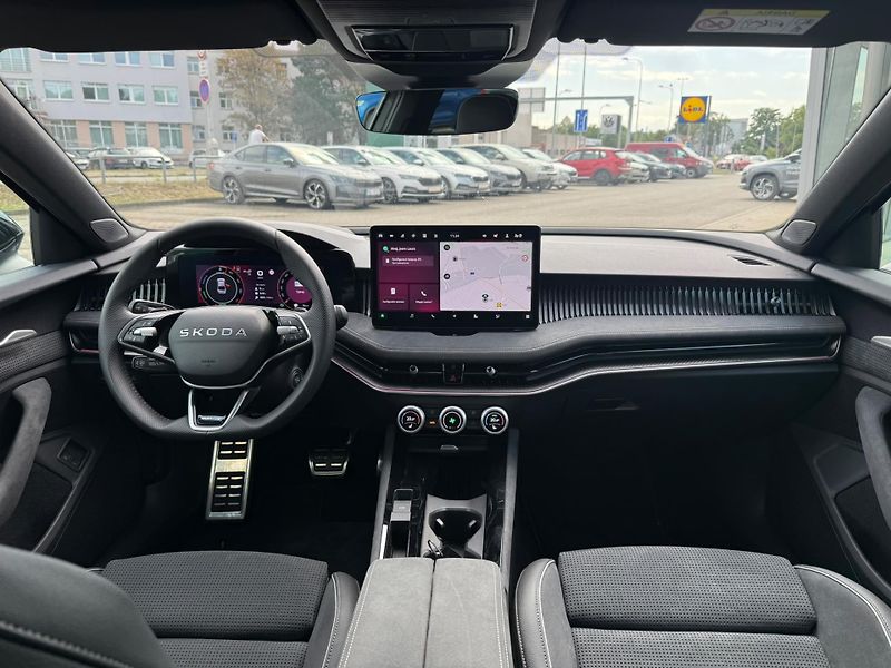 Škoda Superb iV Sportline 1,5TSI 150kw DSG - fotka 5 z 28