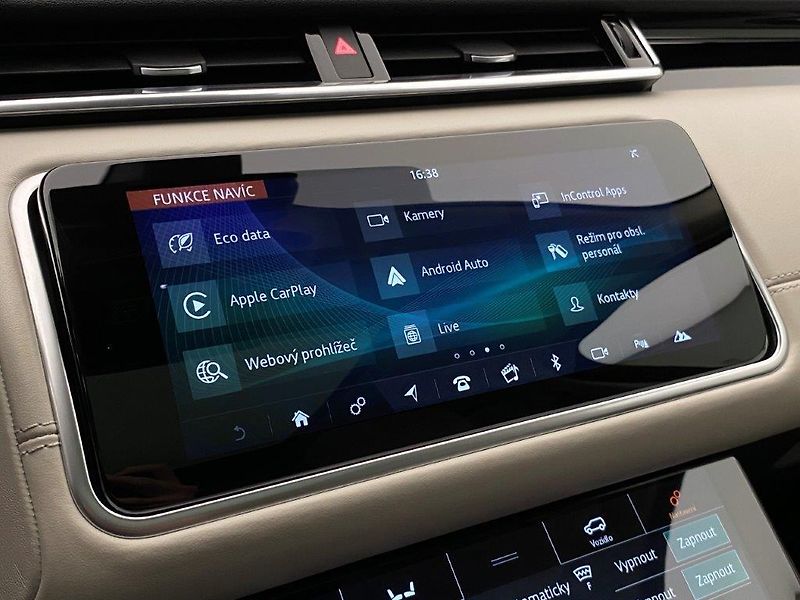 Land Rover Range Rover Velar (2018) - fotka 24 z 40