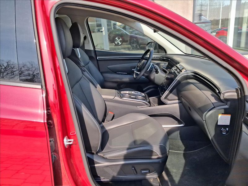 Hyundai Tucson 1,6 T-GDI HEV AT Style - fotka 17 z 21