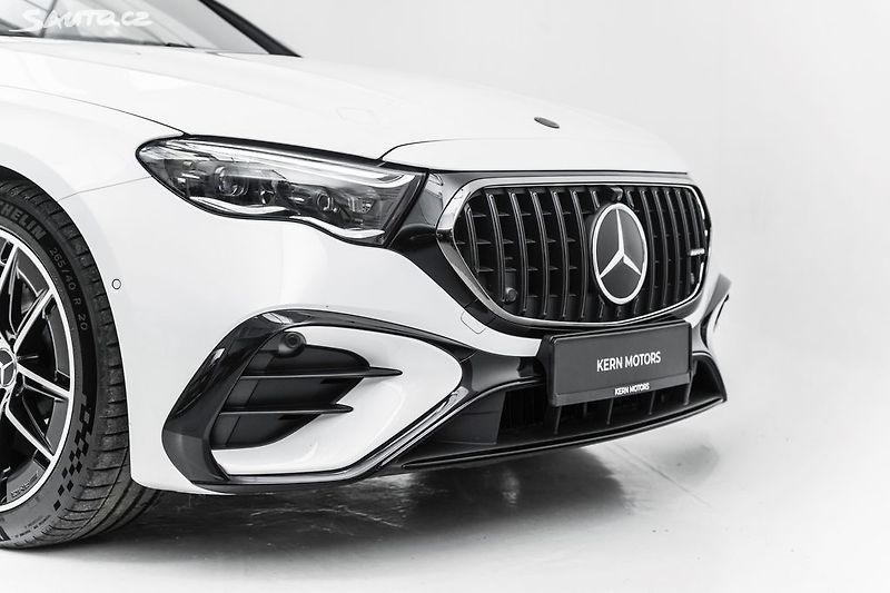 Mercedes-Benz Třídy E 53 AMG Hybrid*AMG Performance - fotka 10 z 41