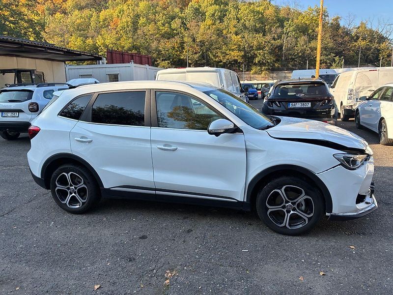 MG ZS 1.5i 85 kW ELEGANCE ČR DPH - fotka 3 z 23