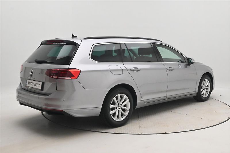 Volkswagen Passat 2,0 TDI 110 KW DSG Business Zá - fotka 5 z 32