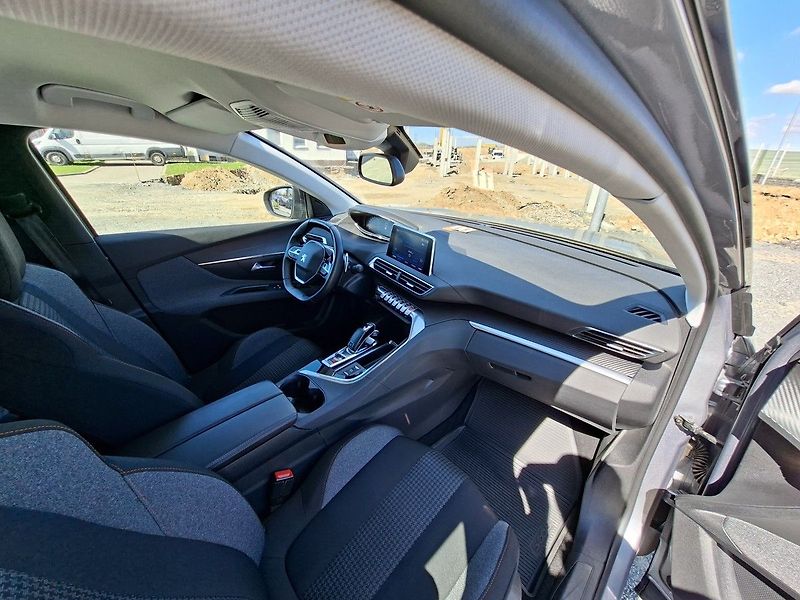 Peugeot 5008 ACTIVE PACK 1.5 BHDi 130k EAT8 - fotka 15 z 27