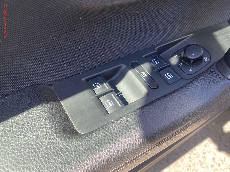 Volkswagen CC (2014) 1.4 TSi, Sport, DSG, bixen, - fotka 13 z 19