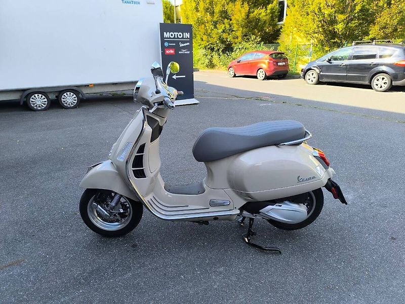 Vespa (2025) GTS 310 Beige Avvolgente - fotka 4 z 9