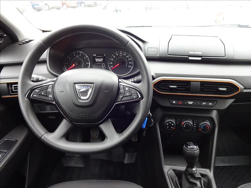 Dacia Sandero 1,0 TCe STEPWAY - fotka 33 z 46