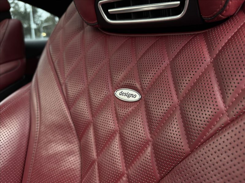 Mercedes-Benz Třídy S S 560 AMG 4Matic Kupé - fotka 30 z 34