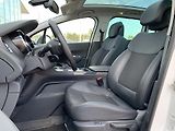 Peugeot 3008 ALLURE+ 1,6 BlueHDi 88kW - náhled 17