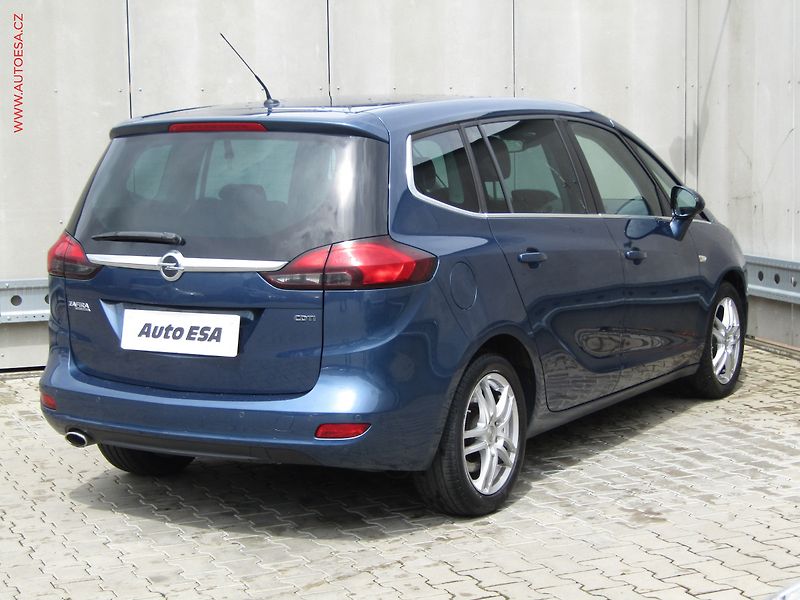 Opel Zafira (2016) 2.0 CDTi, ČR, AT, park.asist - fotka 4 z 22