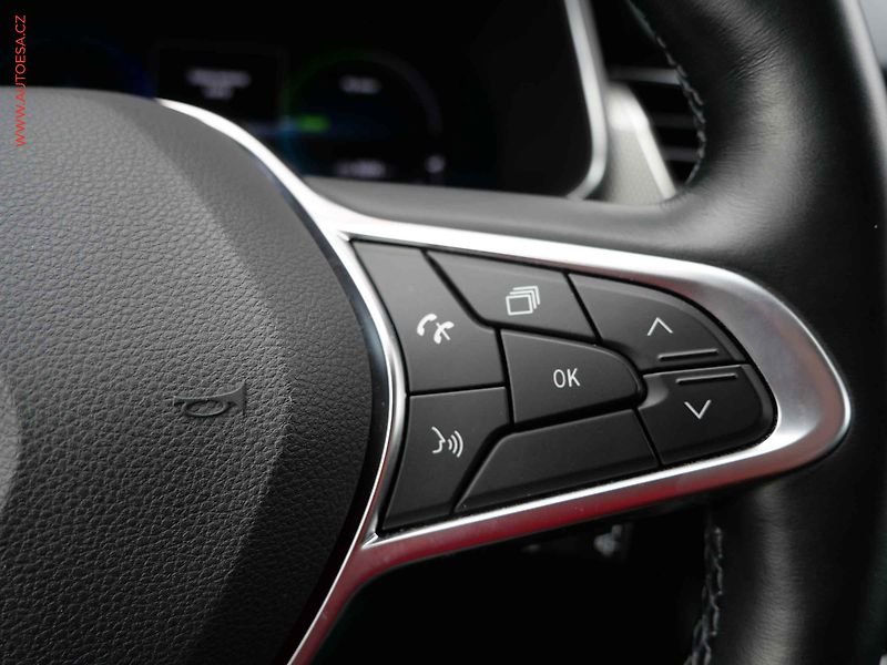 Renault Arkana (2023) 1.6 SCe, ČR, AT, LED, navi - fotka 13 z 31