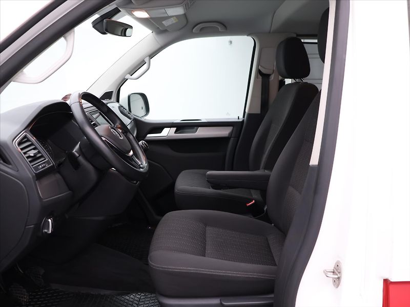 Volkswagen Multivan 2.0 TDI 150kW 7-Míst Tažné 1.M - fotka 11 z 25