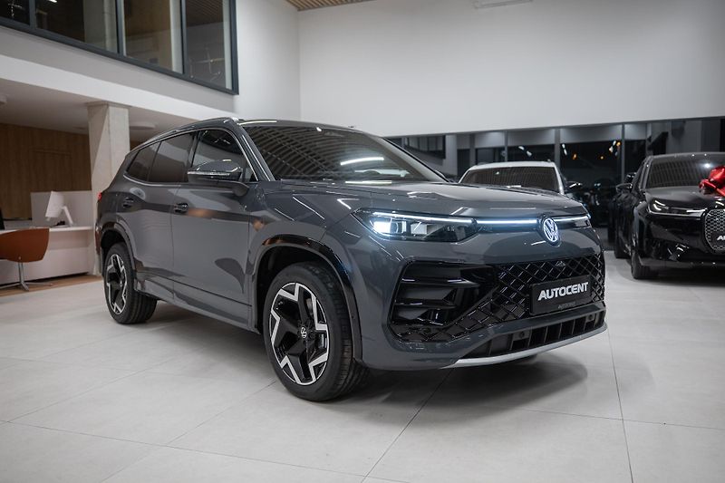 Volkswagen Tayron (2026) R-LINE 4X4 142KW NOVÉ VOZIDLO! - fotka 19 z 54