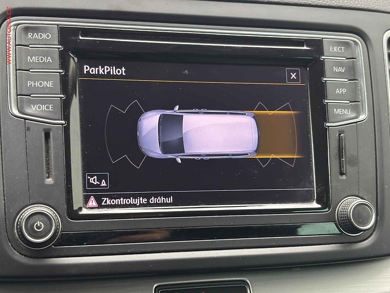 Volkswagen Sharan (2018) 1.4 TSi, Comfortline, navi - fotka 16 z 17