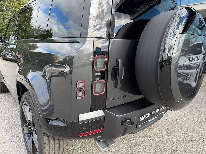 Land Rover Defender (2026) 110 X-Dynamic HSE V8 P425 - fotka 14 z 38