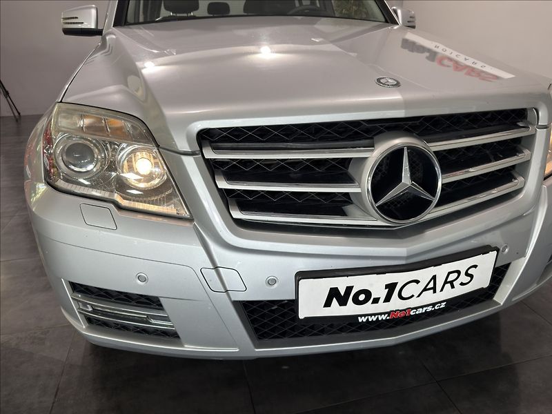 Mercedes-Benz GLK 2,2   220CDI AUTOMAT BI-XEN - fotka 29 z 31