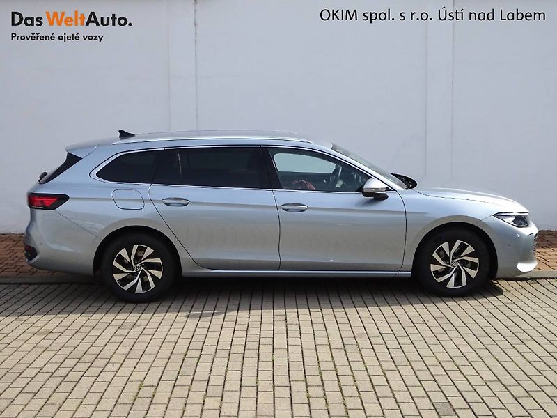 Volkswagen Passat (2024) 1,5 eTSi/ 110kW DSG Business - fotka 6 z 26