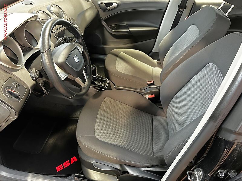 Seat Ibiza (2011) 1.2 TSi, klima, el. okna - fotka 9 z 14