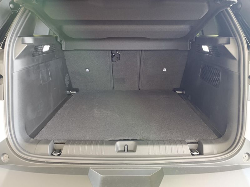 Jeep Compass (2026) 1,2 e-Hybrid 145k  First Editi - fotka 6 z 16