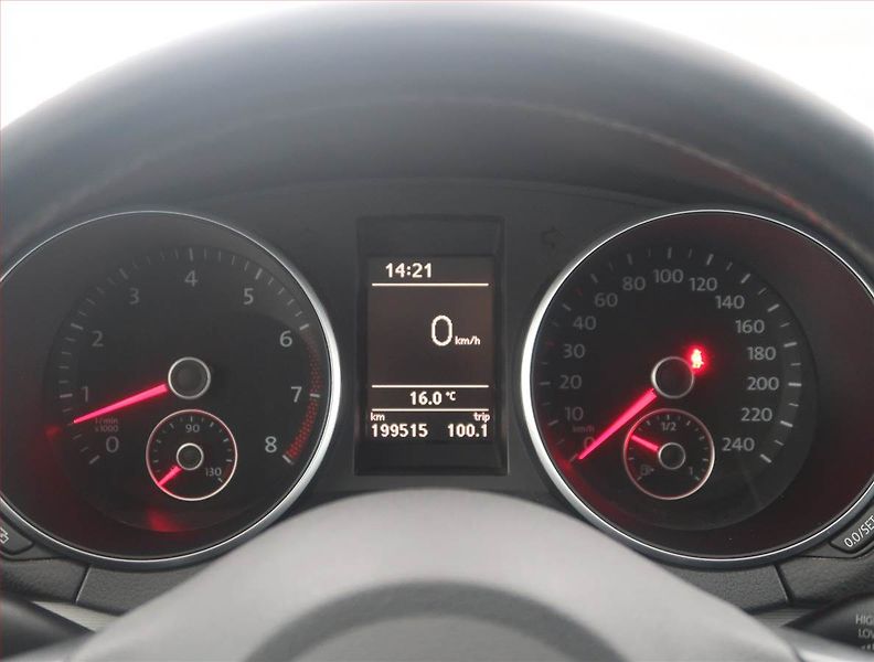 Volkswagen Golf (2010) 1.2 TSI, Tempomat - fotka 11 z 14
