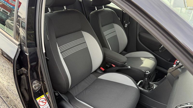 Volkswagen Polo (2014) 1.2TSi 66kW REZERVOVANO - fotka 15 z 22