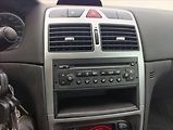 Peugeot 307 1,6 i Aut.klima Tažné zařízení - náhled 17