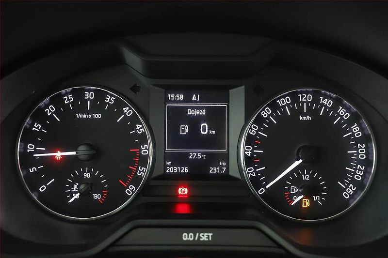 Škoda Octavia (2015) 1.6 TDI, Navi, Tempomat - fotka 8 z 15