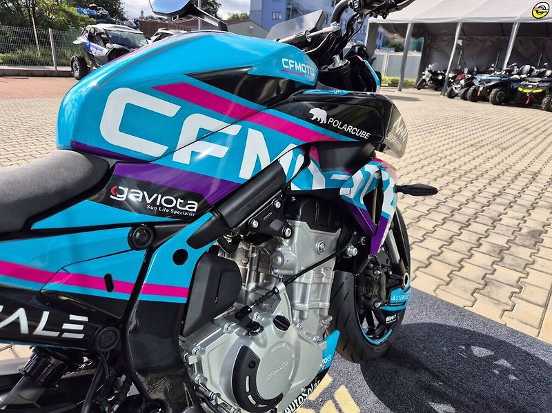 CFMOTO (2026) 675 NK GP edition - fotka 14 z 18