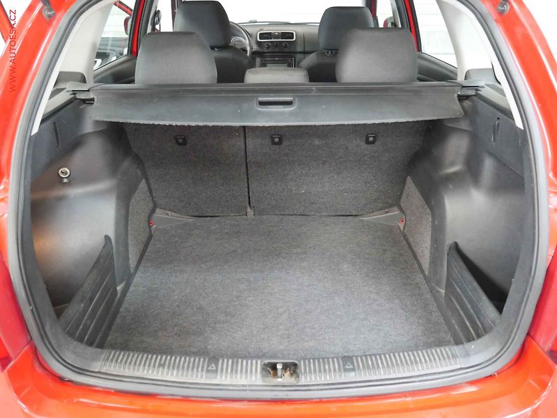 Škoda Fabia (2009) 1.4 i, 2.maj,ČR, TZ - fotka 7 z 15