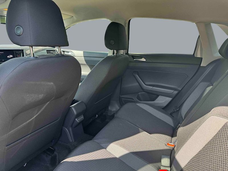 Volkswagen Polo People - fotka 2 z 7
