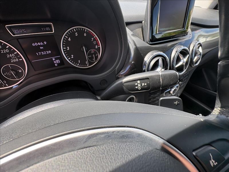 Mercedes-Benz Třídy B 1,6 200i 115kW AT,Výhřev,Kamer - fotka 7 z 37