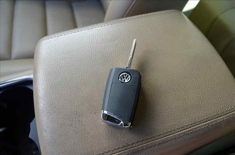 Volkswagen Touareg (2007) 2,5 TDI RS AT - fotka 7 z 23