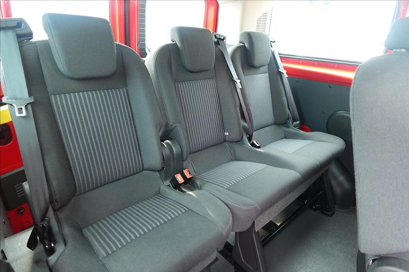Ford Transit Custom 2,0 TDCi  L1H1 BUS KLIMA SERVI - fotka 14 z 28