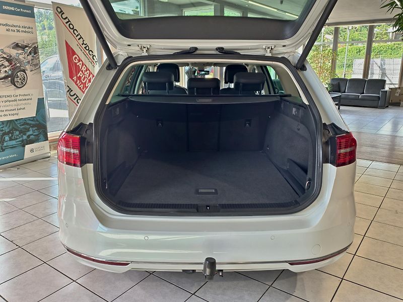 Volkswagen Passat 1.5 TSi DSG HIGHLINE, LED, DPH - fotka 12 z 25