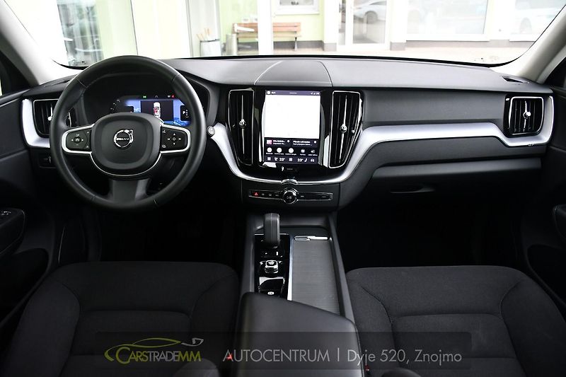 Volvo XC60 B4 AWD mHEV - fotka 20 z 44