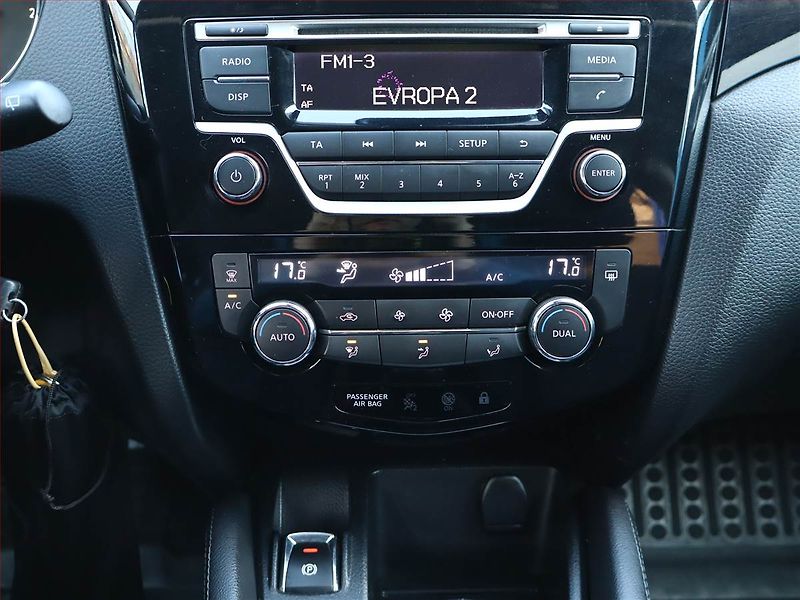 Nissan Qashqai (2014) 1.2 DIG-T, Serv.kniha - fotka 9 z 16