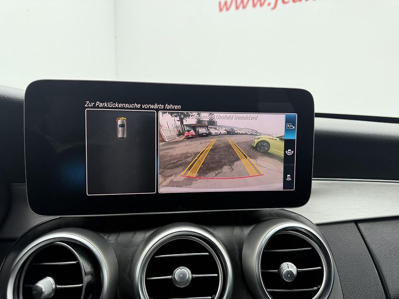 Mercedes-Benz Třídy C (2018) C 300T ser.knížka Webasto - fotka 24 z 28