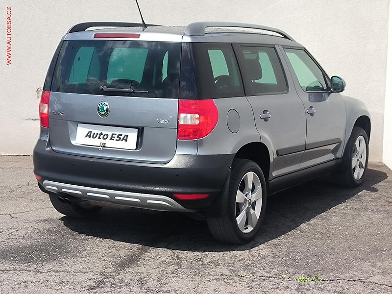 Škoda Yeti (2013) 2.0 TDi 4x4, ČR, Ambition - fotka 4 z 18