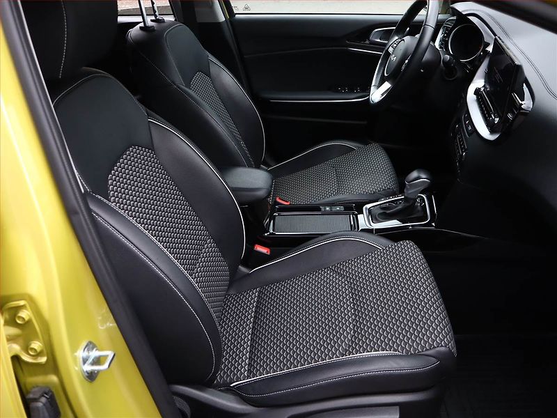 Kia XCeed (2023) 1.5 T-GDI - fotka 7 z 21