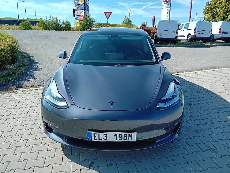 Tesla Model 3 AUTOPILOT/LONG RANGE/ZÁRUKA! - fotka 2 z 15