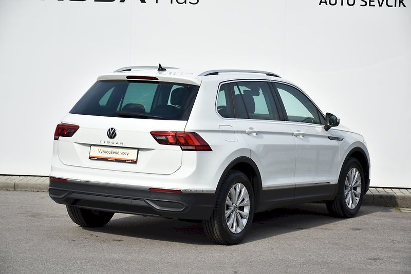 Volkswagen Tiguan (2021) LIFE 1.5 TSI 110KW DSG - fotka 9 z 32