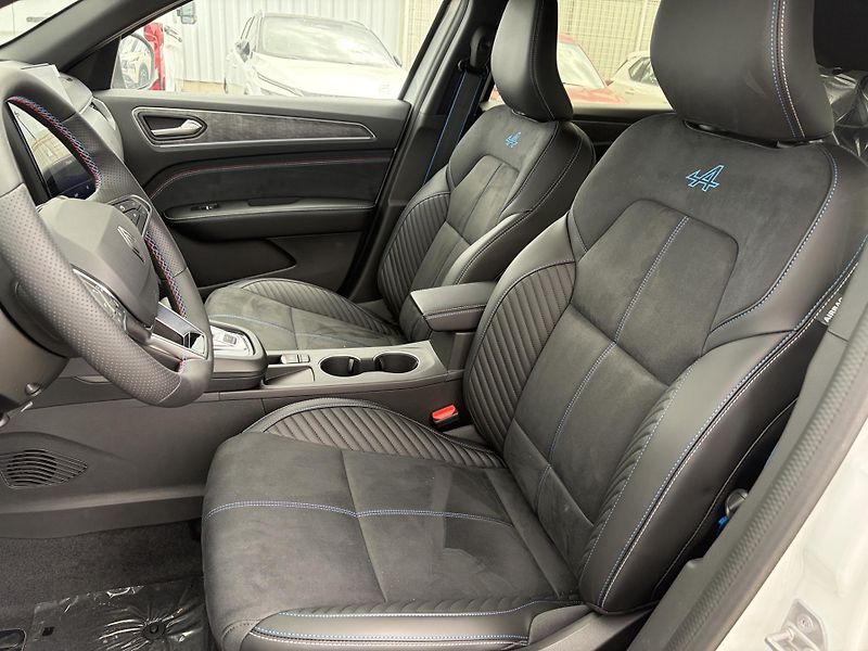 Renault Arkana esprit Alpine full hybrid E-Te - fotka 7 z 8