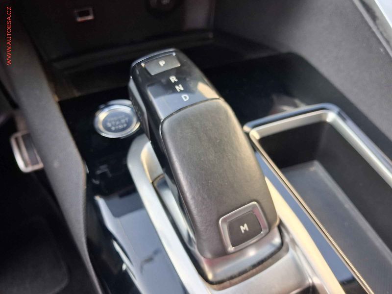 Peugeot 5008 (2019) 1.2 PT, Allure, AT, LED - fotka 15 z 19
