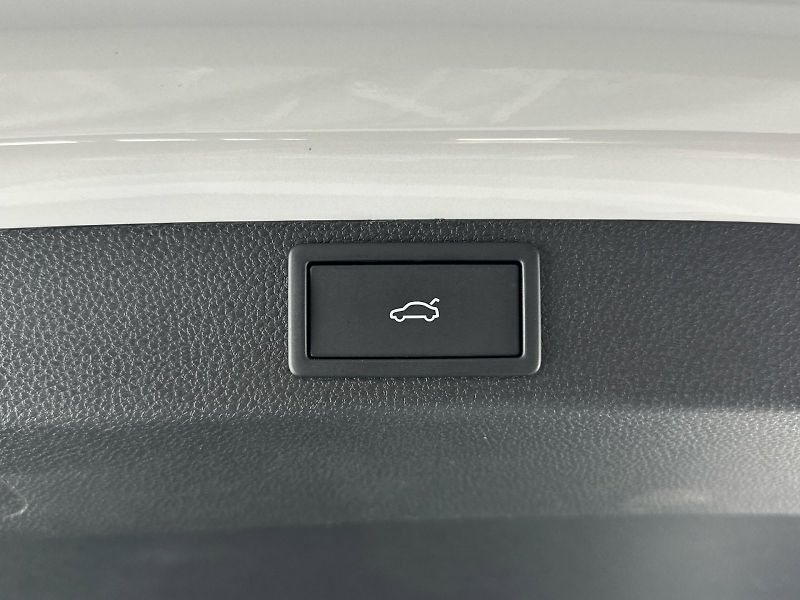 Škoda Karoq (2025) DSG 2.0TDI 110kW 4x4 SportLine - fotka 33 z 36