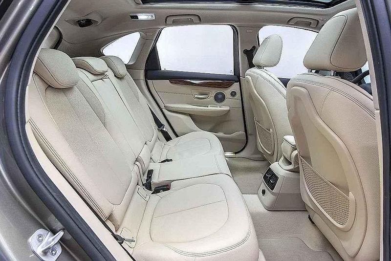 BMW 2 Active Tourer.