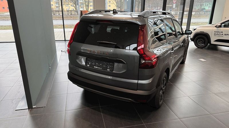 Dacia Jogger (2025) Extreme Hybrid 140 7 míst  Ost - fotka 5 z 8